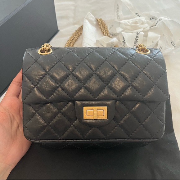 SOLD Authentic Chanel 2.55 Classic Mini Flap Bag Crossbody Aged Calfskin GHW - Picture 3 of 16